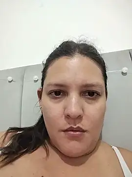 Mia Hampton online show from July 25, 2026, 9:56 pm