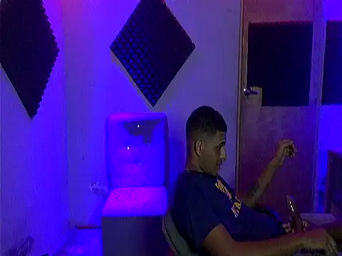 Snapshot of jess2020 chatting on November 22, 2025, 1:48 am jess2020 online show from November 22, 2025, 1:48 am