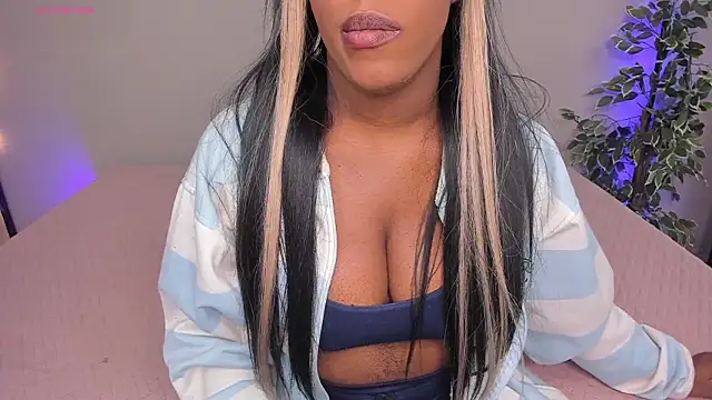 Briana Wells  online show from February 2, 2026, 12:37 pm