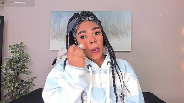 Briana Wells  online show from March 9, 2026, 12:42 pm