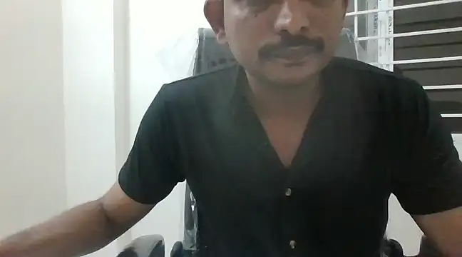 Snapshot of hydhunk29 chatting on December 7, 2024, 12:35 pm hydhunk29 online show from December 7, 2024, 12:35 pm