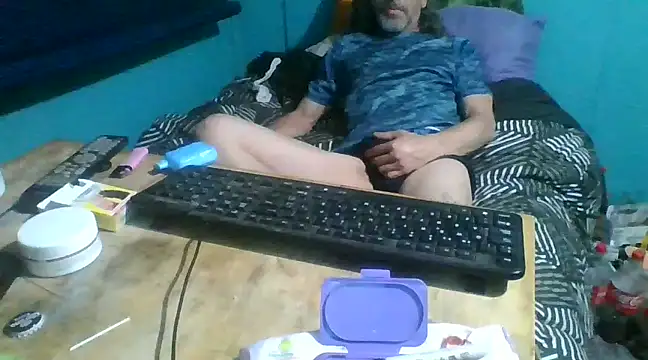 Snapshot of malekon76 chatting on January 12, 2025, 10:23 am malekon76 online show from January 12, 2025, 10:23 am