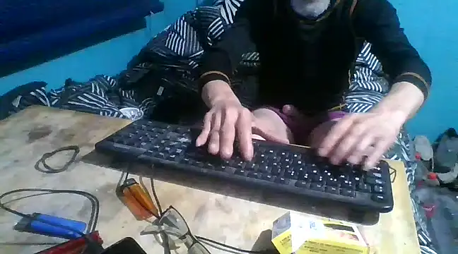 Snapshot of malekon76 chatting on January 27, 2025, 11:22 am malekon76 online show from January 27, 2025, 11:22 am