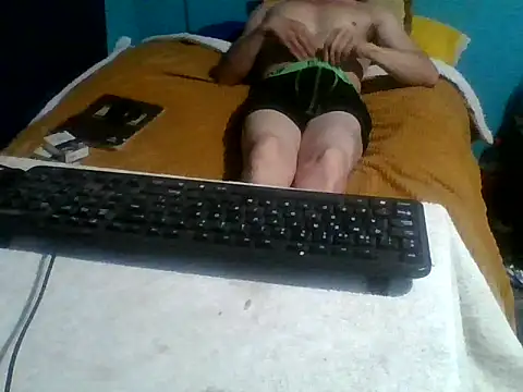 Snapshot of malekon76 chatting on December 1, 2025, 7:24 am malekon76 online show from December 1, 2025, 7:24 am