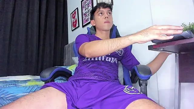 The skinnyguys online show from October 6, 2025, 9:56 pm