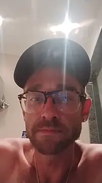 MaxSpadeErotica online show from July 6, 2026, 12:29 am