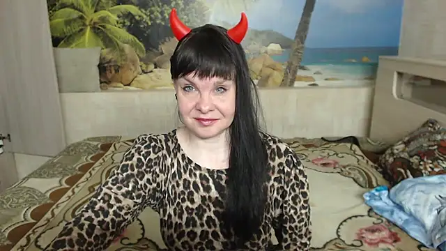 Aphelandra online show from February 9, 2026, 5:39 pm