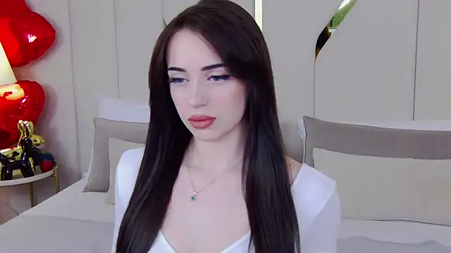 Betty Bridge online show from February 12, 2026, 5:24 am