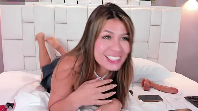 ValeriaGarcia online show from January 6, 2025, 12:57 pm