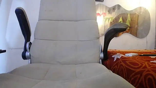 SHARICK GRECO online show from October 5, 2025, 12:14 pm