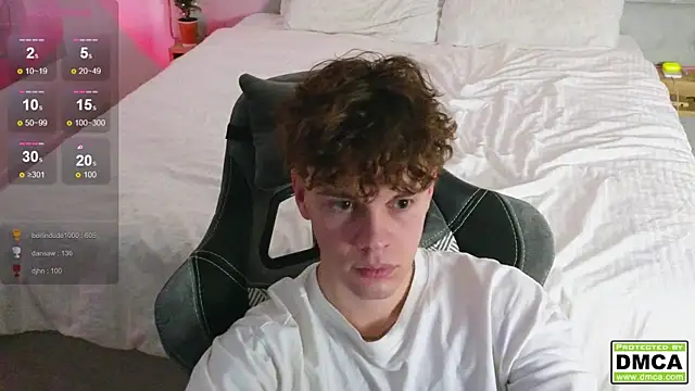 Snapshot of cute_thomas chatting on December 29, 2024, 10:45 am cute thomas online show from December 29, 2024, 10:45 am