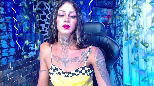 Snapshot of kissingdevil chatting on January 12, 2025, 1:21 am kissingdevil online show from January 12, 2025, 1:21 am