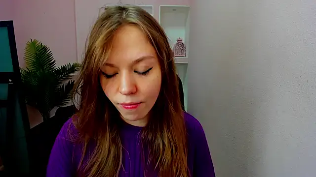 Persephoni online show from October 5, 2025, 10:57 am