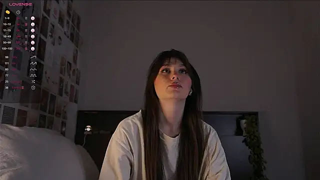 Snapshot of itssophiie chatting on October 3, 2025, 8:06 pm itssophiie online show from October 3, 2025, 8:06 pm