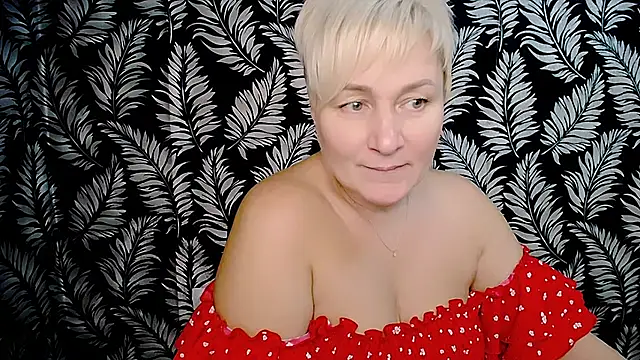 Snapshot of Olivia_playful chatting on December 13, 2024, 5:43 pm Olivia playful online show from December 13, 2024, 5:43 pm