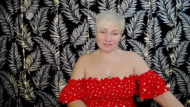 Snapshot of Olivia_playful chatting on January 18, 2025, 11:32 am Olivia playful online show from January 18, 2025, 11:32 am