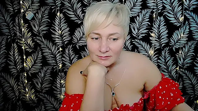 Snapshot of Olivia_playful chatting on January 18, 2025, 2:33 pm Olivia playful online show from January 18, 2025, 2:33 pm