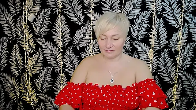 Snapshot of Olivia_playful chatting on February 13, 2025, 12:11 pm Olivia playful online show from February 13, 2025, 12:11 pm