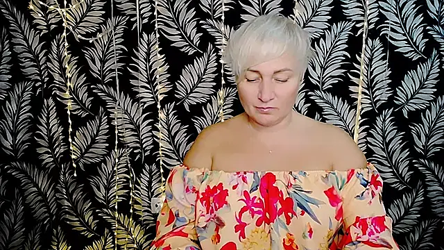 Snapshot of Olivia_playful chatting on October 27, 2025, 12:42 pm Olivia playful online show from October 27, 2025, 12:42 pm