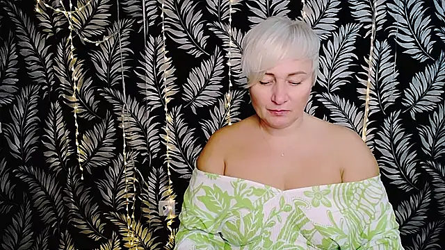 Snapshot of Olivia_playful chatting on November 3, 2025, 11:11 am Olivia playful online show from November 3, 2025, 11:11 am