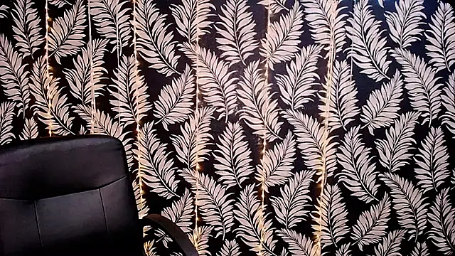 Olivia playful online show from March 12, 2026, 12:44 pm