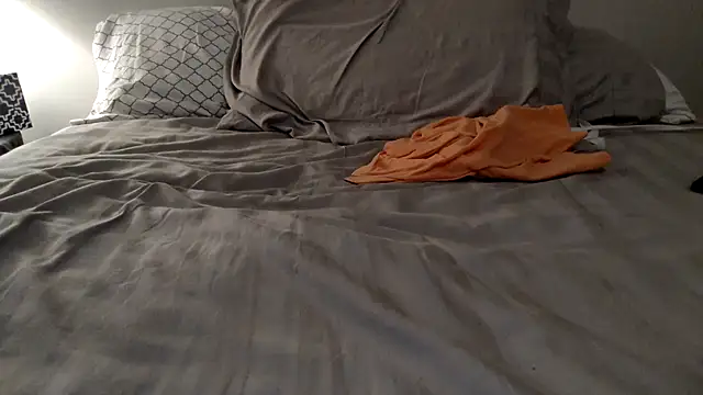 Snapshot of crisgrey222 chatting on December 20, 2024, 7:22 am crisgrey222 online show from December 20, 2024, 7:22 am