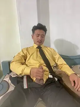 Snapshot of Satinshirt1992 chatting on February 20, 2026, 4:18 pm Satinshirt1992 online show from February 20, 2026, 4:18 pm