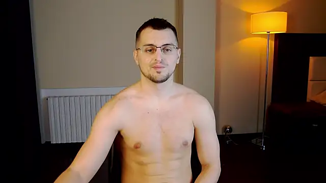 Snapshot of Friend12321 chatting on February 13, 2025, 2:12 am Friend12321 online show from February 13, 2025, 2:12 am