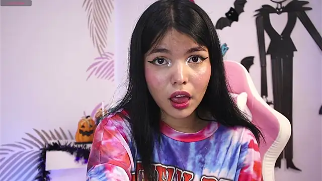 Snapshot of dianebleu chatting on October 17, 2025, 3:42 am dianebleu online show from October 17, 2025, 3:42 am