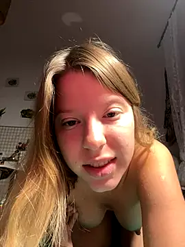 kimczii online show from October 1, 2025, 6:19 am