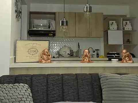 BradleySmithx online show from January 3, 2025, 3:38 am