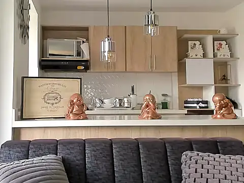 BradleySmithx online show from January 11, 2025, 5:07 pm