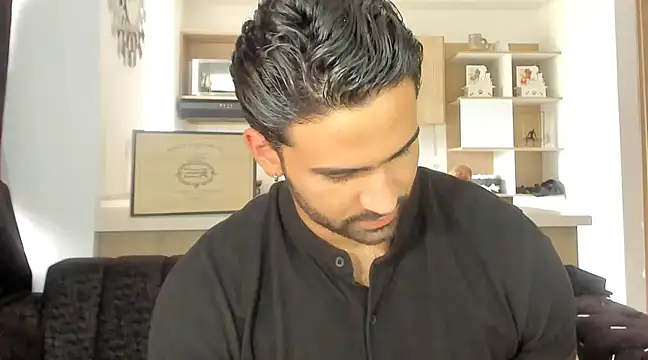 BradleySmithx online show from March 2, 2025, 6:30 pm