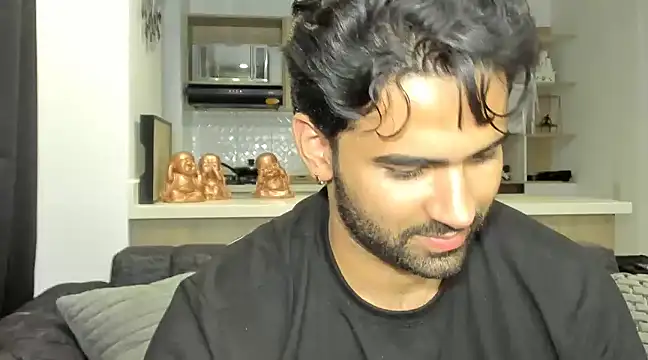 BradleySmithx online show from March 12, 2025, 11:33 pm