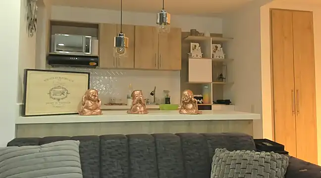 BradleySmithx online show from March 18, 2025, 12:16 am