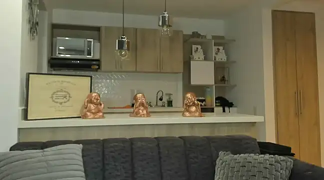 BradleySmithx online show from March 20, 2025, 1:13 am