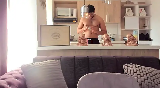 BradleySmithx online show from March 21, 2025, 9:34 pm