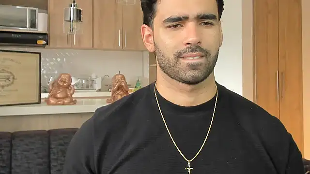 BradleySmithx online show from September 28, 2025, 4:34 pm