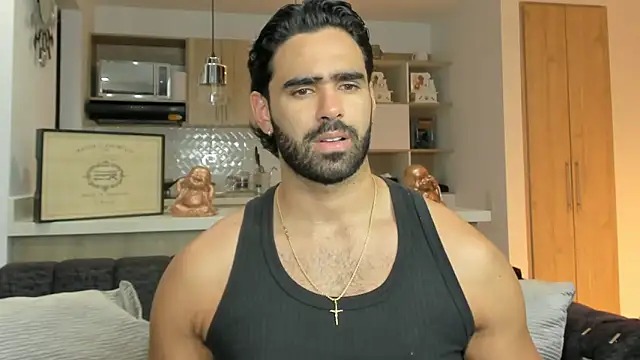 BradleySmithx online show from October 7, 2025, 11:35 pm