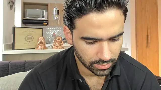 BradleySmithx online show from October 26, 2025, 6:03 pm