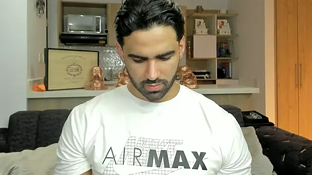 BradleySmithx online show from October 29, 2025, 2:03 am