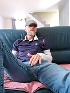 eddouxxx78 online show from June 8, 2026, 2:28 pm