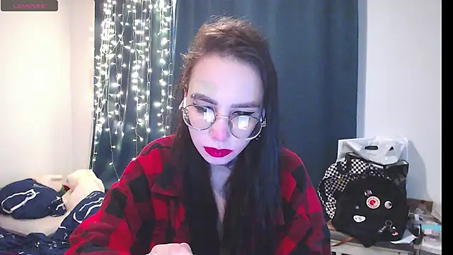 Snapshot of _Sweet_Mary_21 chatting on March 7, 2025, 8:13 am Sweet Mary 21 online show from March 7, 2025, 8:13 am