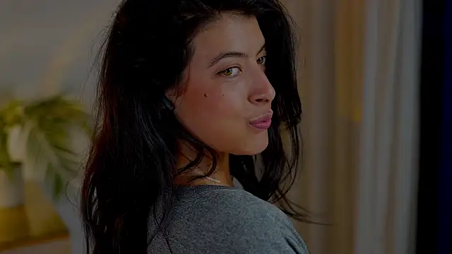 anabelcurvy online show from November 17, 2025, 6:03 pm