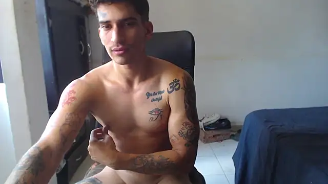 thebestwarrior  online show from September 27, 2025, 6:46 pm