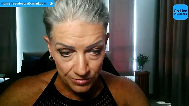 Snapshot of Devon2020 chatting on June 14, 2026, 9:55 am Devon2020 online show from June 14, 2026, 9:55 am