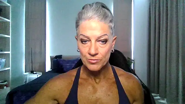 Snapshot of Devon2020 chatting on June 20, 2026, 9:01 am Devon2020 online show from June 20, 2026, 9:01 am