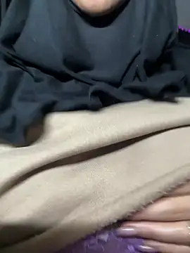 Snapshot of Jameela chatting on February 6, 2026, 9:40 pm Jameela online show from February 6, 2026, 9:40 pm