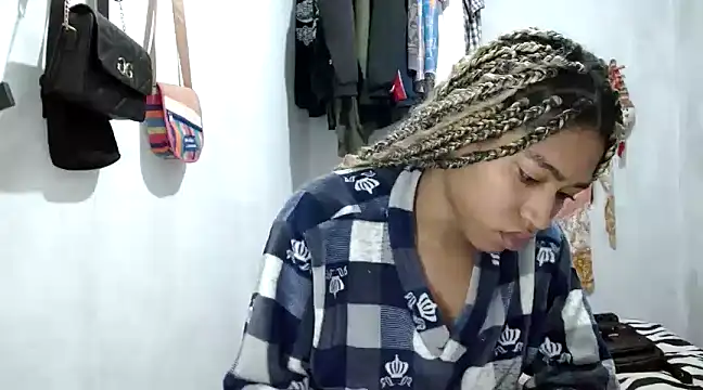 Snapshot of angelamarie1 chatting on February 5, 2025, 12:06 pm angelamarie1 online show from February 5, 2025, 12:06 pm