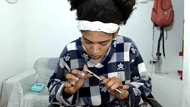 angelamarie1 online show from October 21, 2025, 12:28 pm